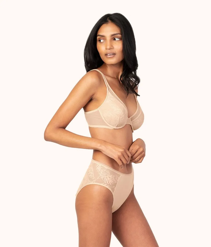The Smooth Lace Plunge Bra: Toasted Almond