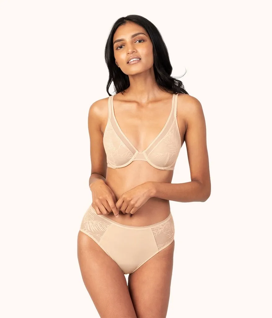 The Smooth Lace Plunge Bra: Toasted Almond